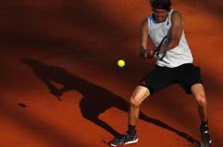 开云体育官方网站-欧洲网球队轻取日本网球队，兹维列夫完成帽子戏法的简单介绍