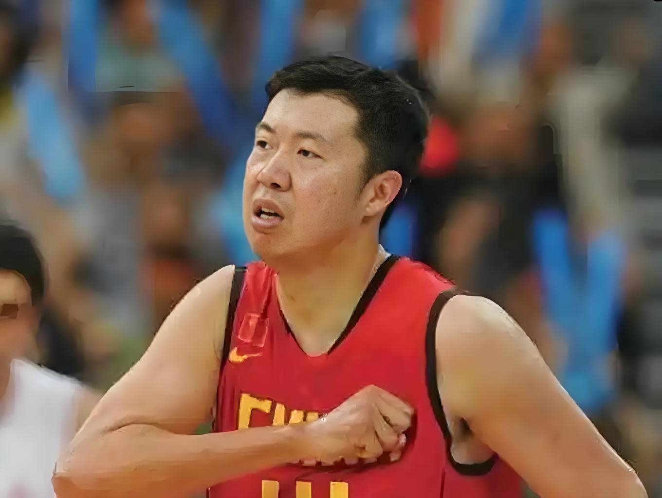 “大飞人”王治郅重返赛场，教授技术的简单介绍