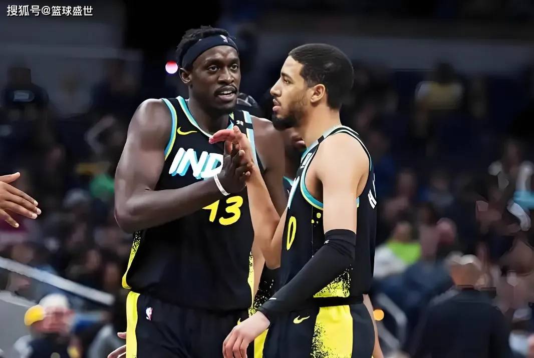 雄鹿控卫组织进攻精准,推动球队轻松获胜 雄鹿控卫组织进攻精准,推动球队轻松获胜