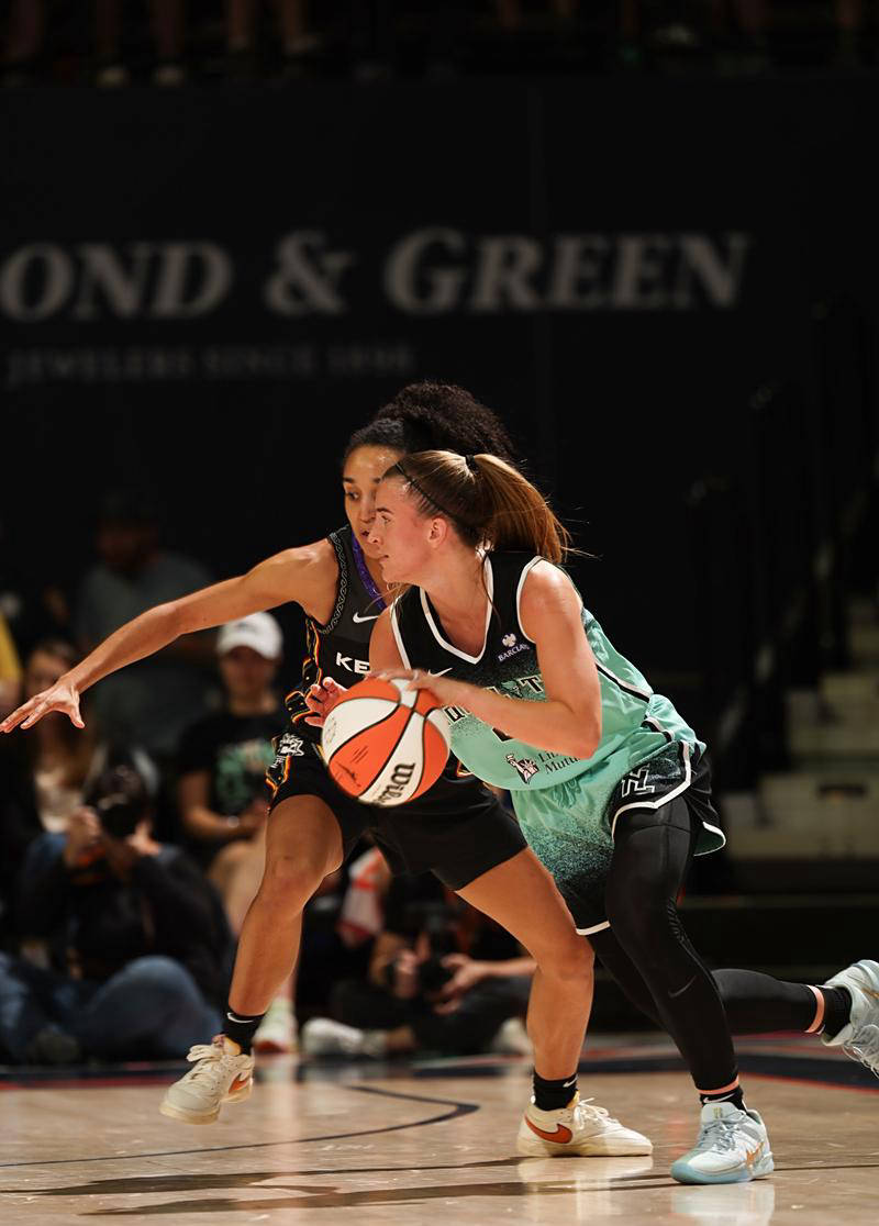 山猫主场击败马刺,全队表现神勇的简单介绍 山猫主场击败马刺,全队表现神勇的简单介绍