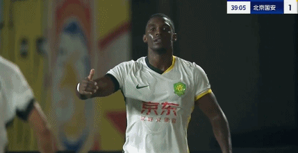 包含雷纳迪尼奥独造两粒进球，北京国安豪取胜利的词条