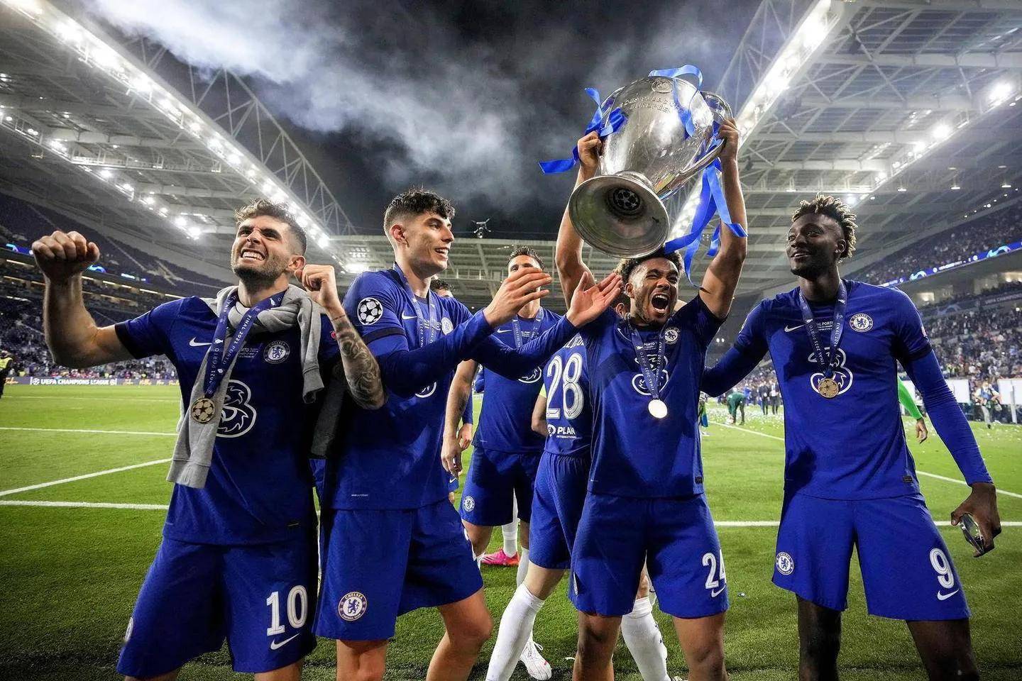 欧洲篮球超级联赛激战正酣，明星球员出场