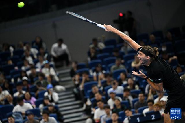 关于西班牙网球队爆冷日本网球队,梅德韦杰夫爆发神勇的信息 关于西班牙网球队爆冷日本网球队,梅德韦杰夫爆发神勇的信息