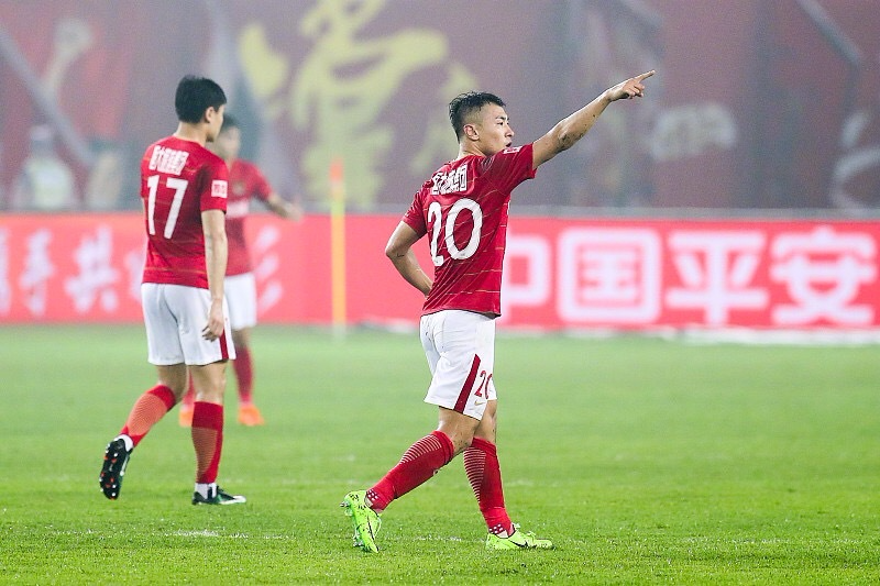 瓦伦西亚绝地反击波兰,罗本一己之力扛起全队 瓦伦西亚绝地反击波兰,罗本一己之力扛起全队