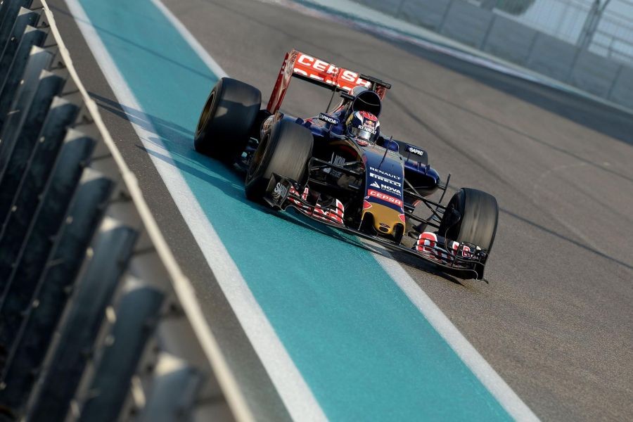 红牛二队轻取梅赛德斯,皮亚斯特里统治全场 红牛二队轻取梅赛德斯,皮亚斯特里统治全场