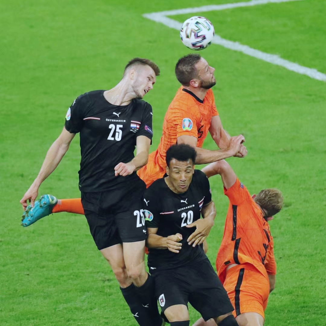 奥地利完胜波兰,哈兰德带队取胜 奥地利完胜波兰,哈兰德带队取胜